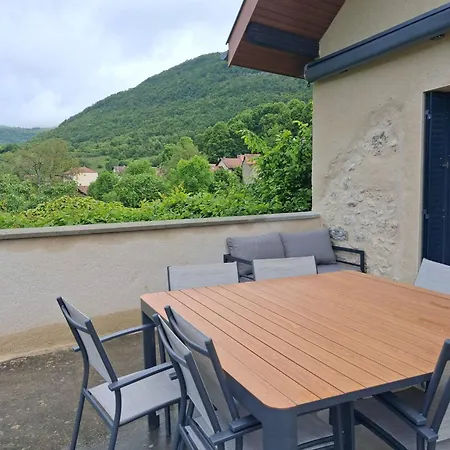 Les Violettes Du Bugey * Marchamp